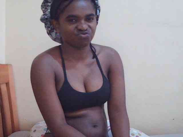 Sweetdiva2 webcam