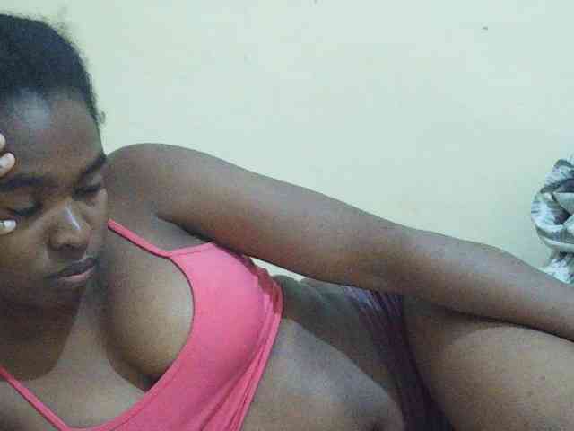 Sweetdiva2 webcam