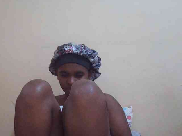 Sweetdiva2 webcam