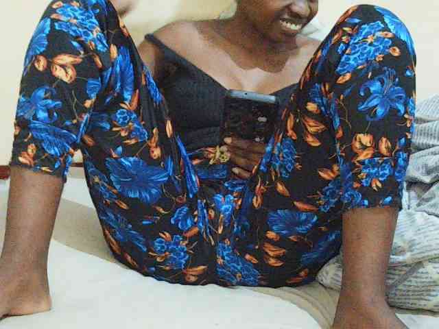 Sweetdiva2 webcam