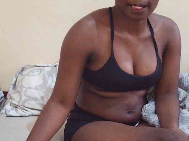 Sweetdiva2 webcam
