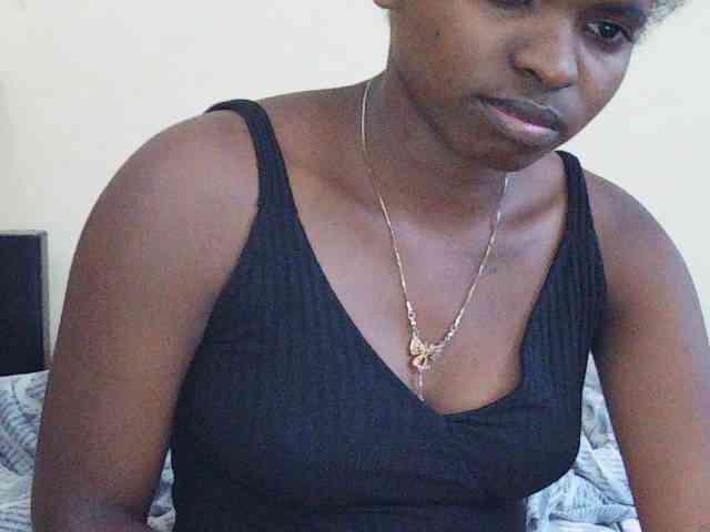 Sweetdiva2 webcam