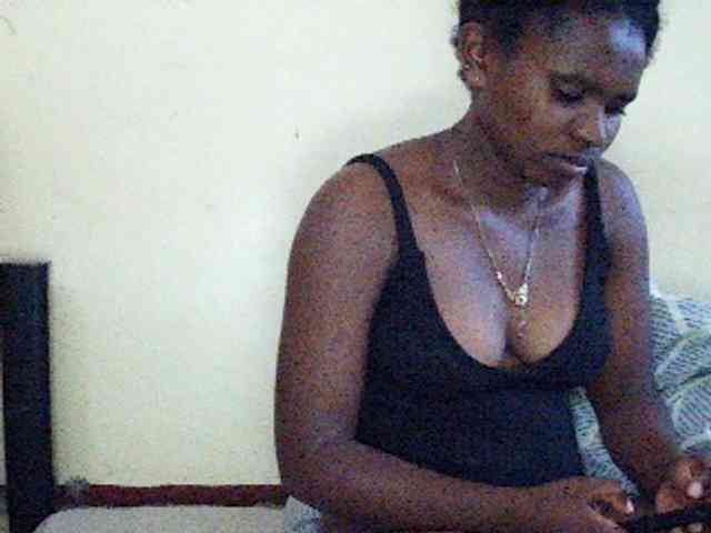 Sweetdiva2 webcam