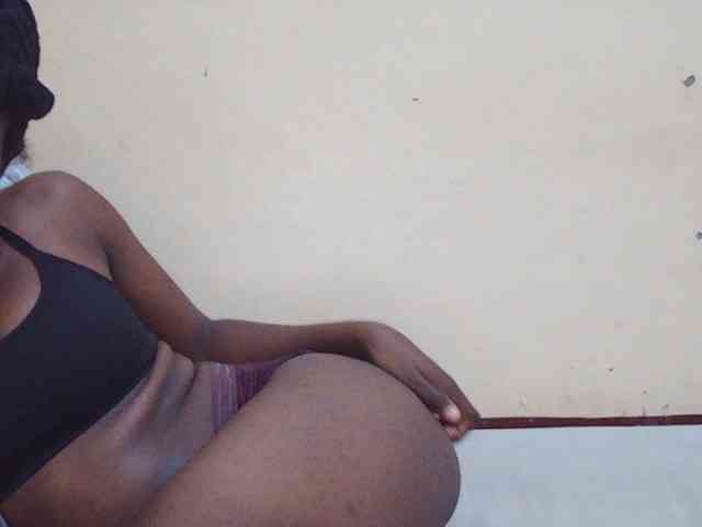 Sweetdiva2 webcam