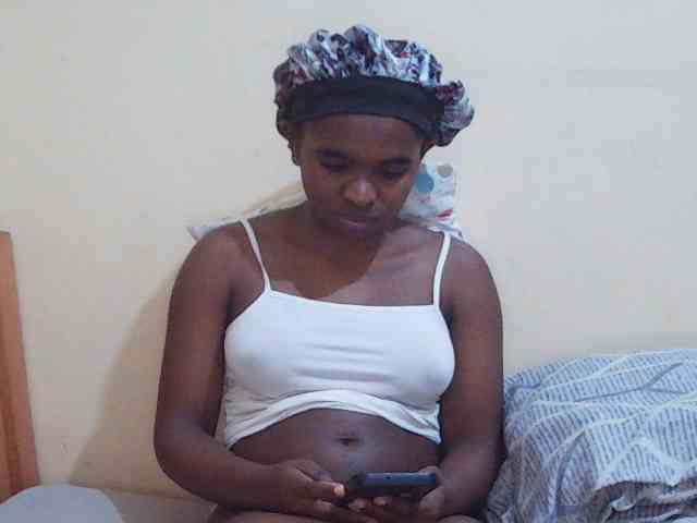 Sweetdiva2 webcam