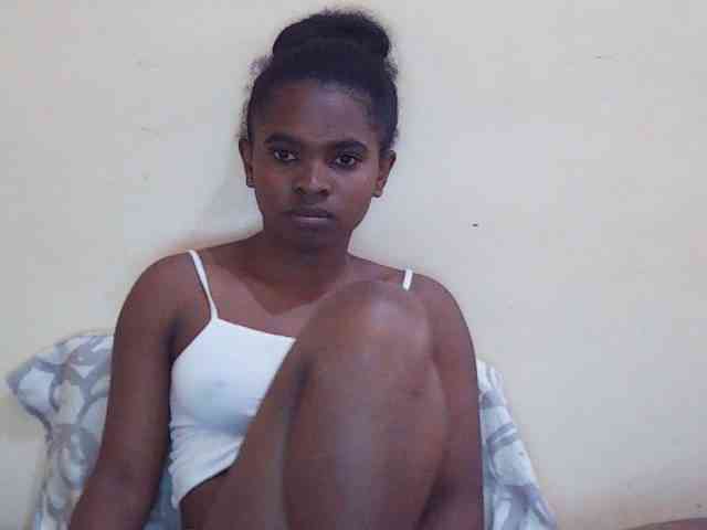 Sweetdiva2 webcam