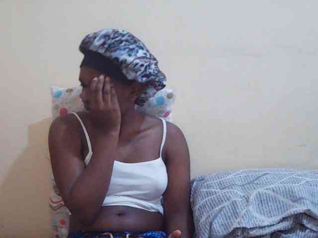 Sweetdiva2 webcam