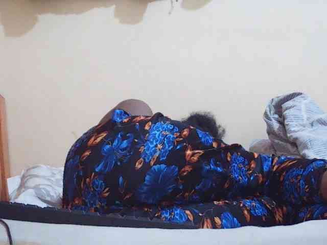 Sweetdiva2 webcam