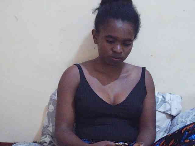 Sweetdiva2 webcam
