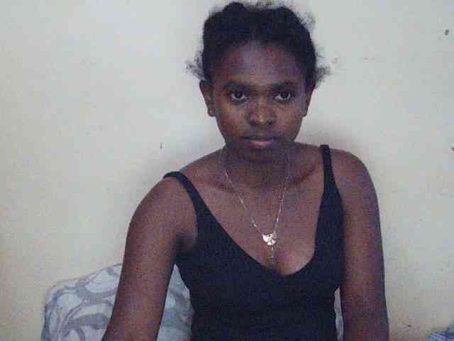 Sweetdiva2 webcam