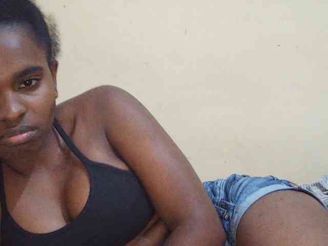 Sweetdiva2 webcam