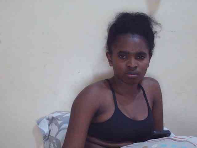 Sweetdiva2 webcam