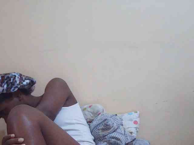 Sweetdiva2 webcam