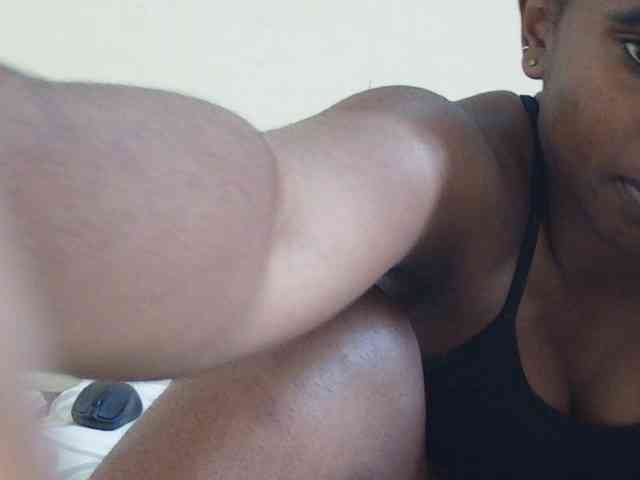 Sweetdiva2 webcam