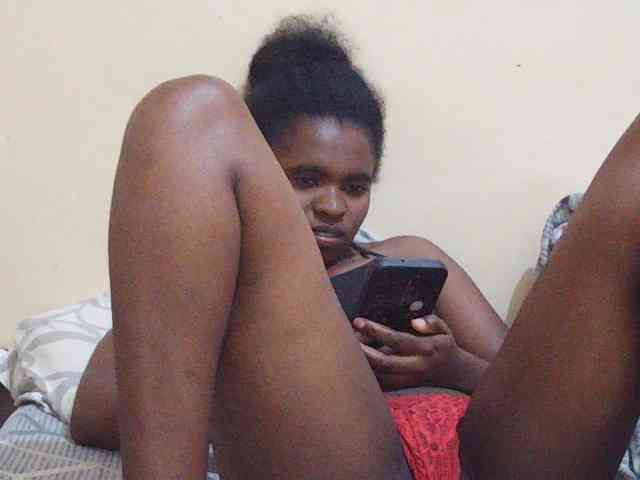 Sweetdiva2 webcam
