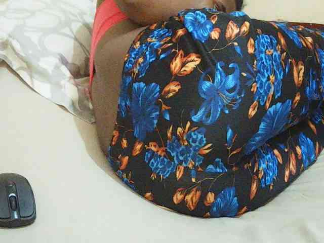Sweetdiva2 webcam