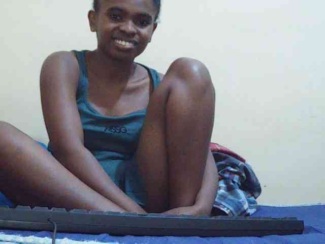 Sweetdiva2 webcam