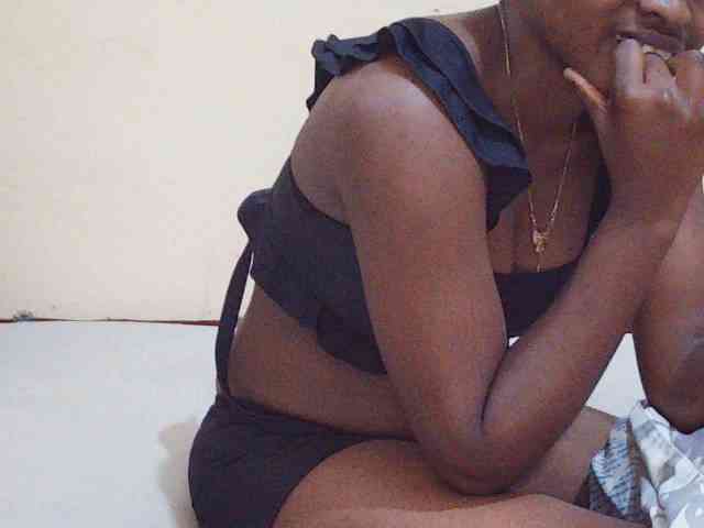 Sweetdiva2 webcam