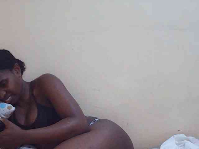 Sweetdiva2 webcam