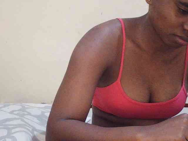 Sweetdiva2 webcam