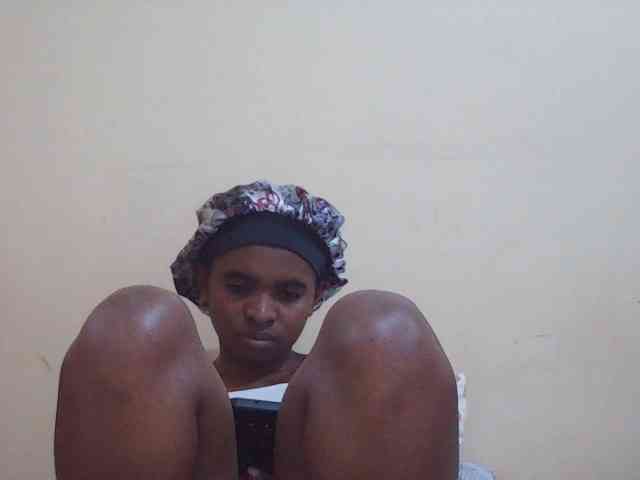 Sweetdiva2 webcam