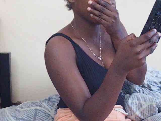 Sweetdiva2 webcam