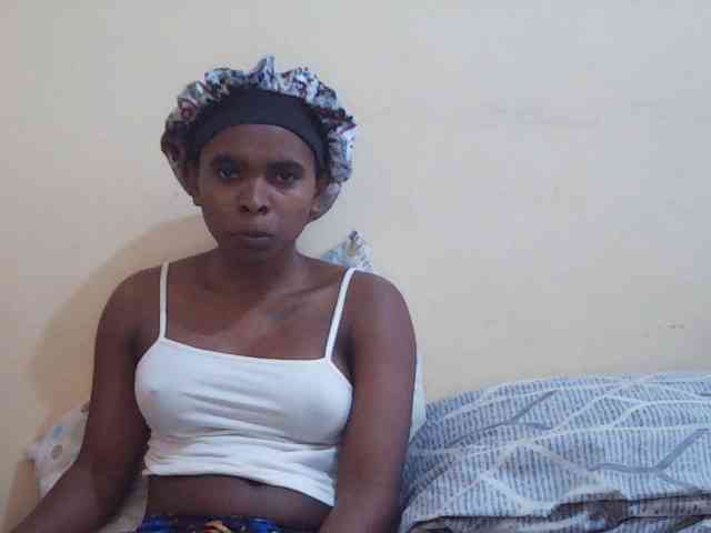 Sweetdiva2 webcam