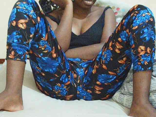 Sweetdiva2 webcam