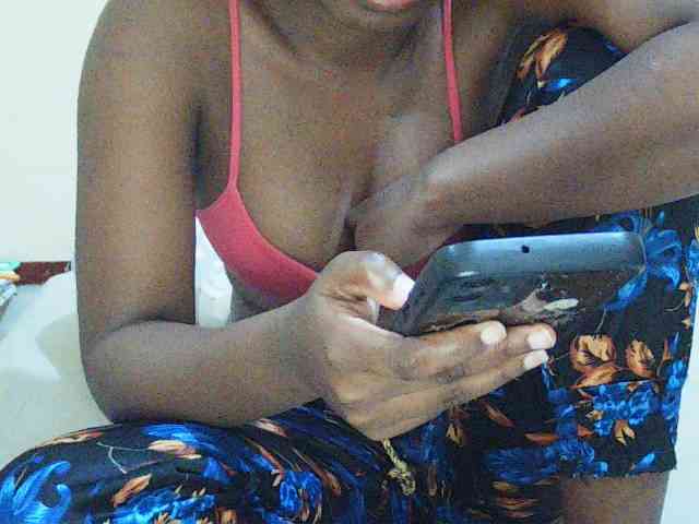 Sweetdiva2 webcam