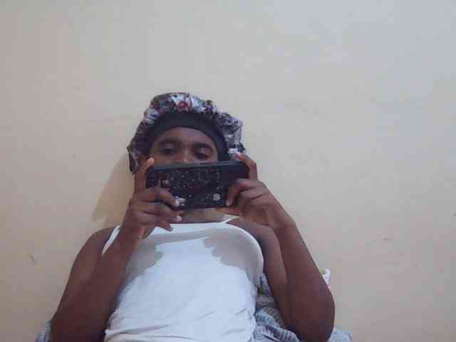 Sweetdiva2 webcam