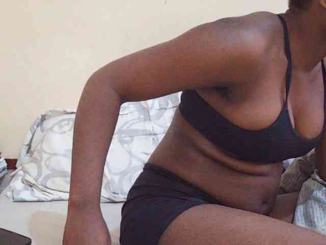 Sweetdiva2 webcam