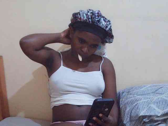Sweetdiva2 webcam