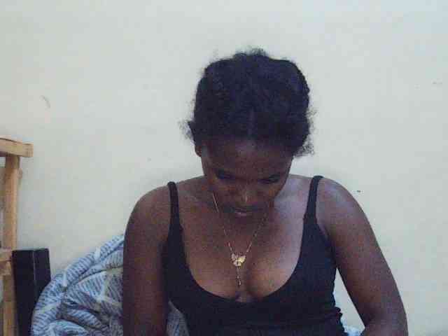 Sweetdiva2 webcam