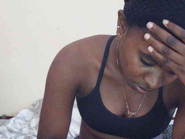 Sweetdiva2 webcam
