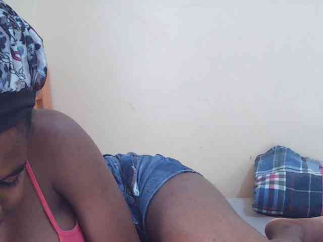 Sweetdiva2 webcam