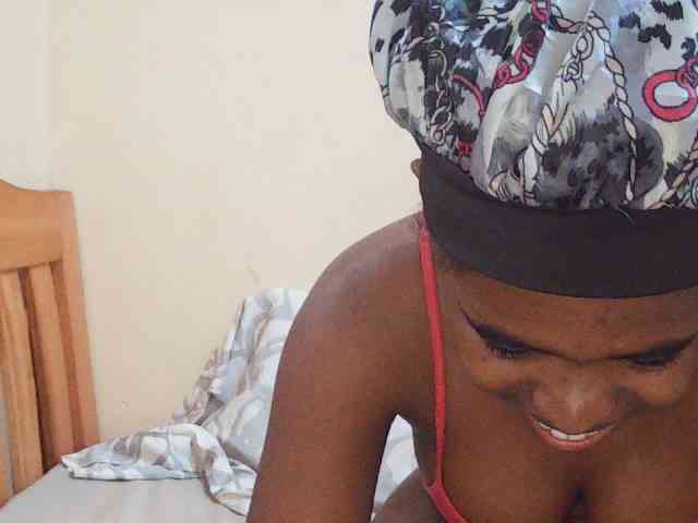 Sweetdiva2 webcam