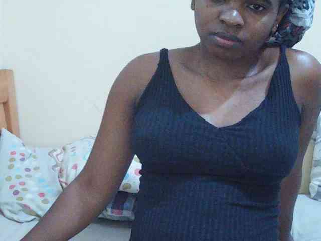 Sweetdiva2 webcam