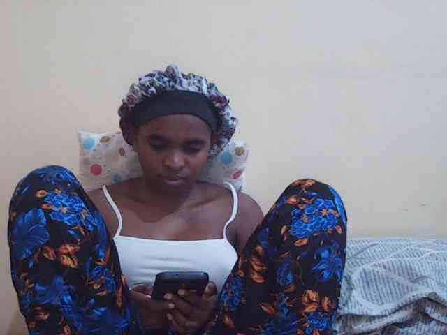 Sweetdiva2 webcam