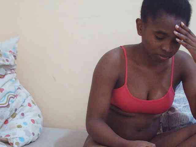 Sweetdiva2 webcam