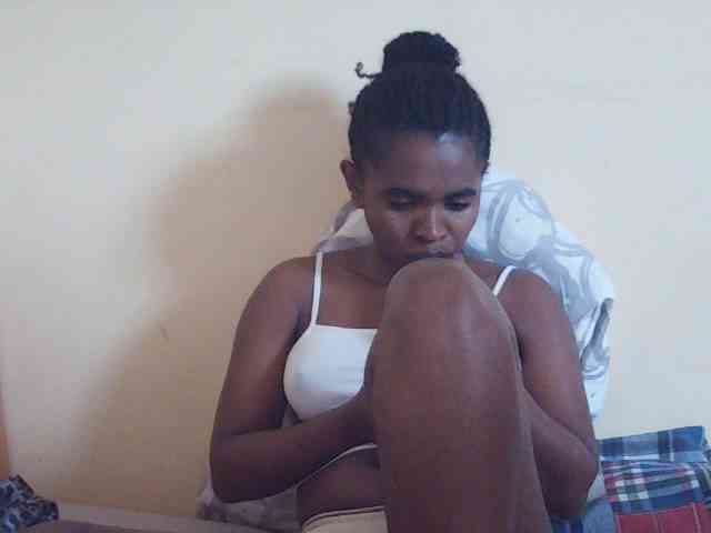 Sweetdiva2 webcam