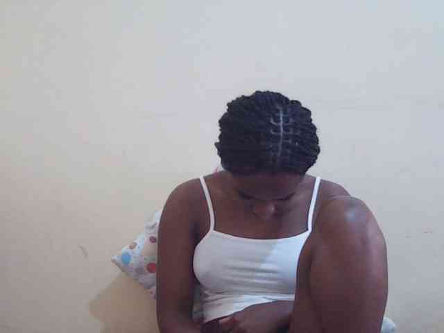Sweetdiva2 webcam