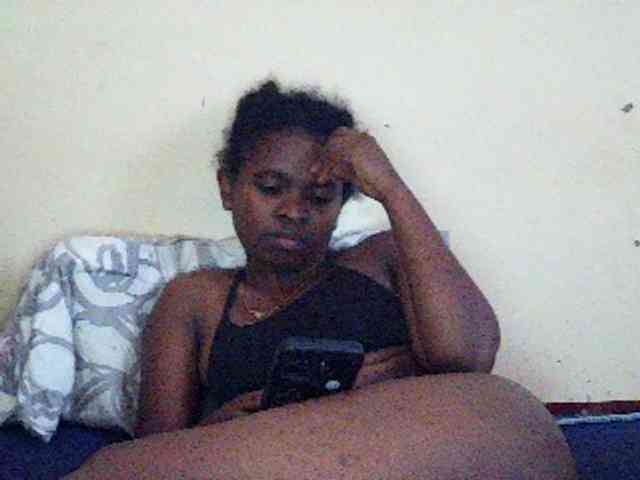 Sweetdiva2 webcam