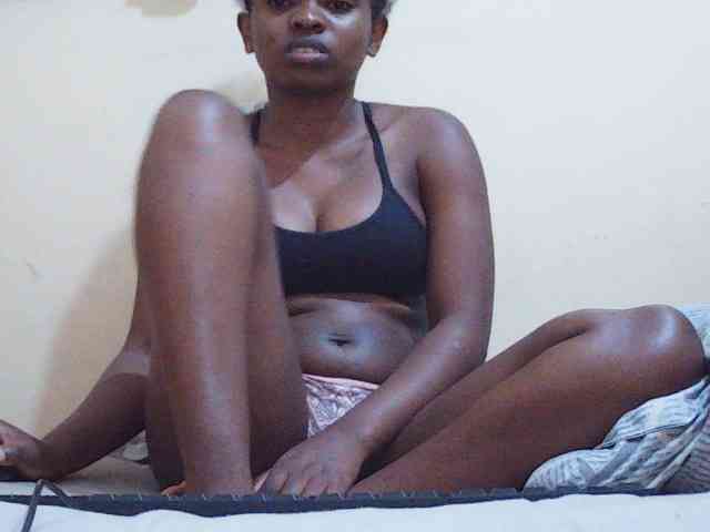 Sweetdiva2 webcam