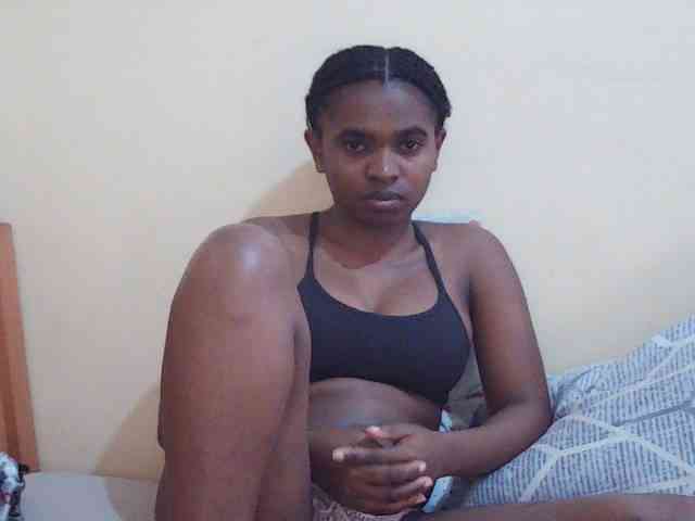 Sweetdiva2 webcam