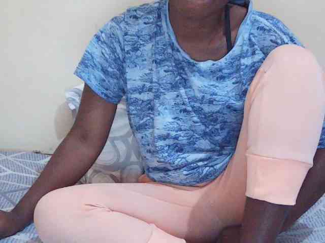Sweetdiva2 webcam
