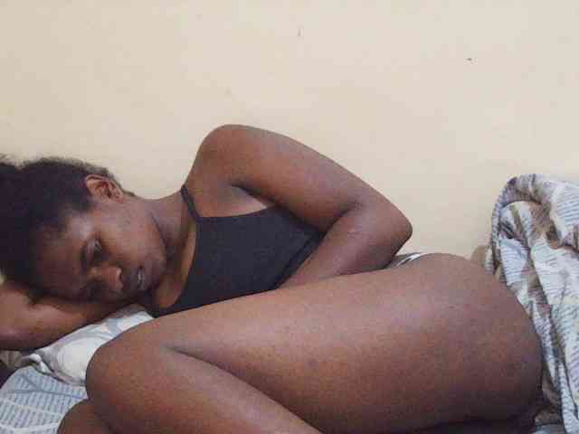 Sweetdiva2 webcam
