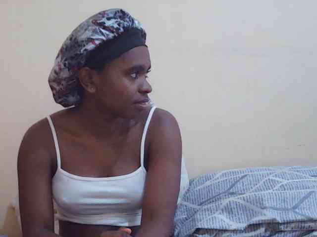 Sweetdiva2 webcam