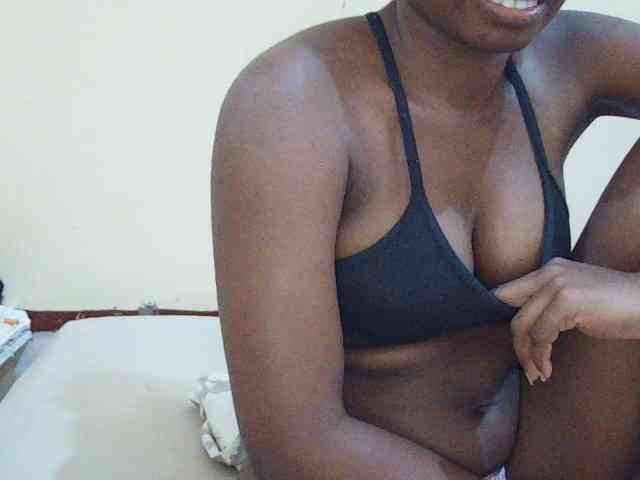 Sweetdiva2 webcam