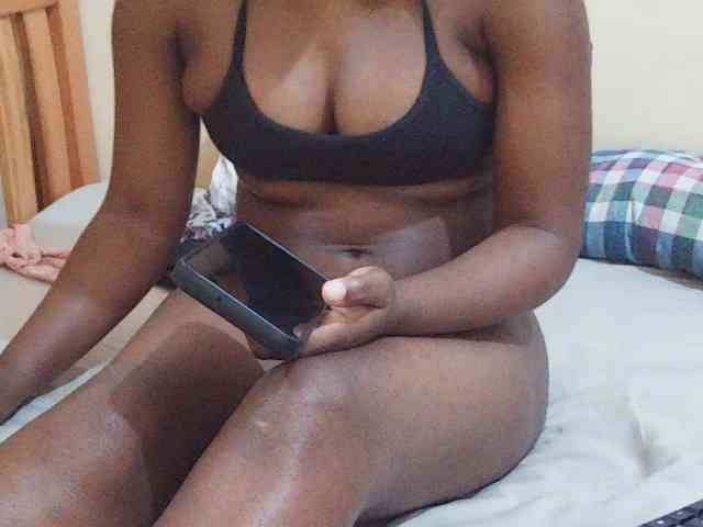 Sweetdiva2 webcam