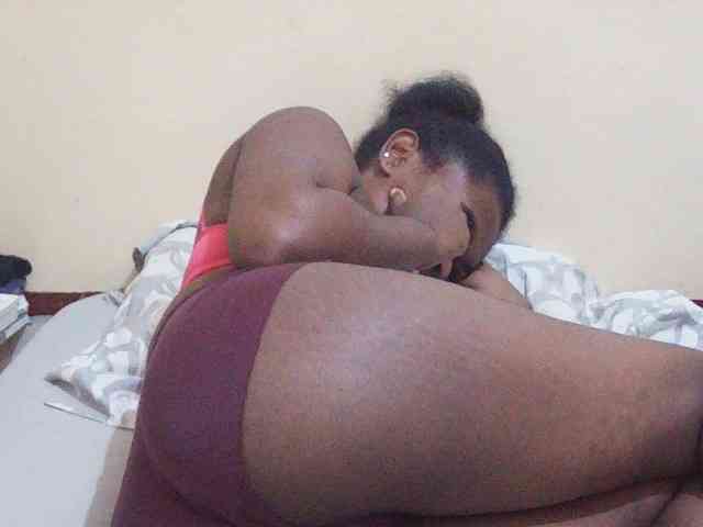 Sweetdiva2 webcam